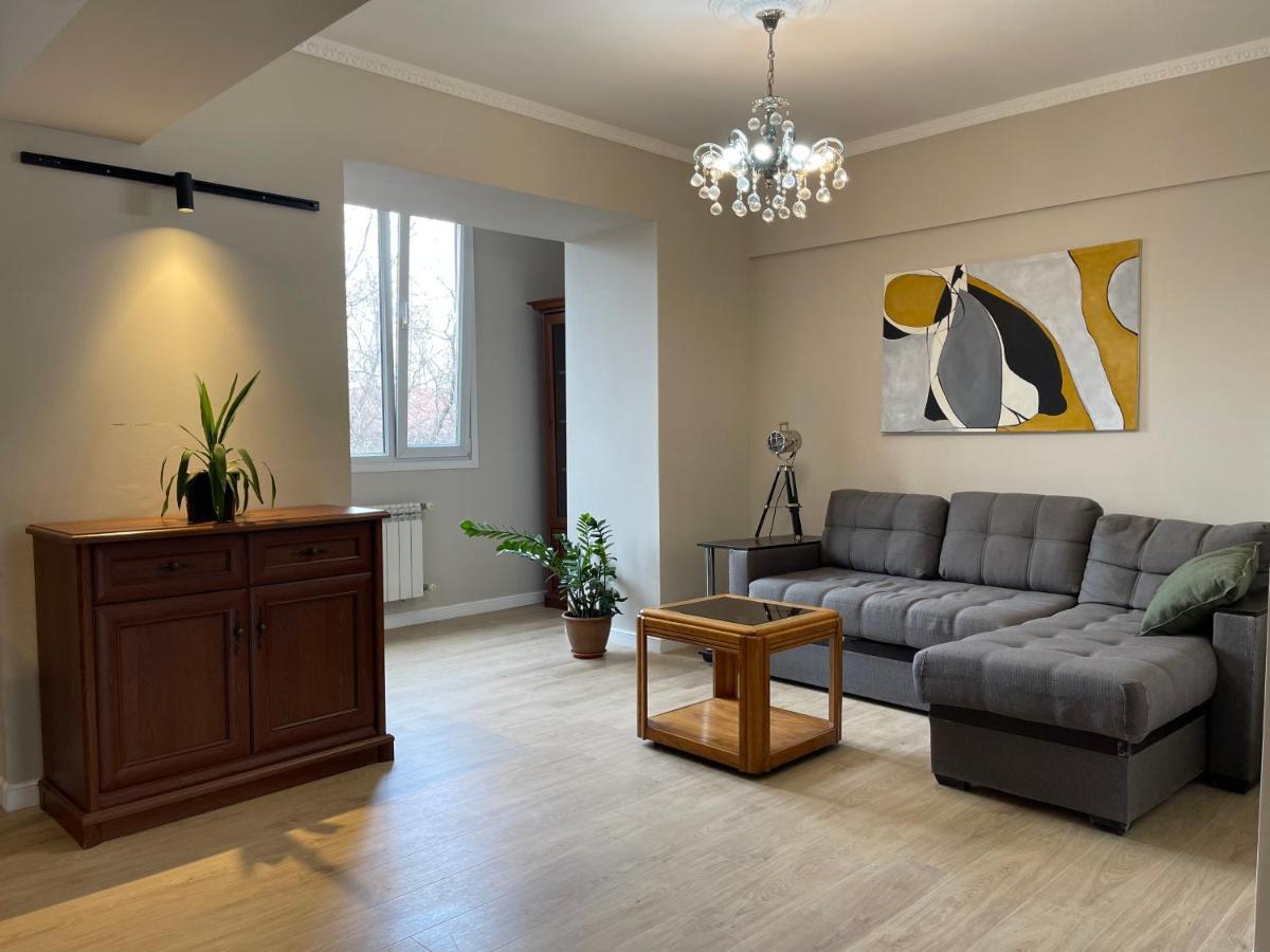 Almaty Apartment 76 Экстерьер фото